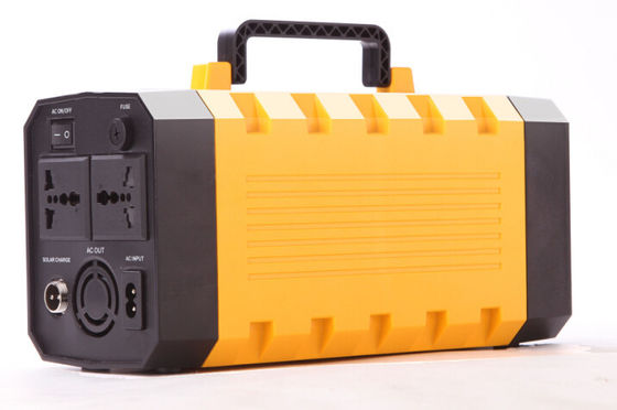 110V/220V συνεχής παροχή ηλεκτρικού ρεύματος UPS με το φως και το ηλιακό πλαίσιο των οδηγήσεων