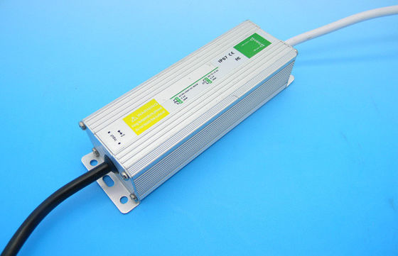 Υψηλό Efficency 30W στεγανοποιεί την παροχή ηλεκτρικού ρεύματος για το ελαφρύ EMC IP67 σταθερό τρέχον 12V των οδηγήσεων