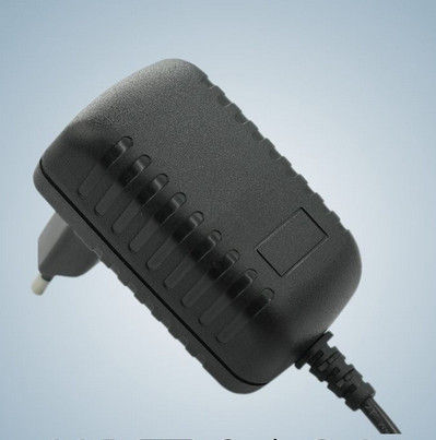 Ο ηλεκτρονικός 11W καθολικός Μαύρος προσαρμοστών EN60950 δύναμης εναλλασσόμενου ρεύματος με το ευρύ φάσμα